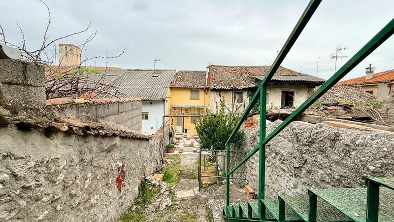 Foto e8320f97-f2ff-46db-86ff-c775ba405e8e. Casa amb aparcament a Cuéllar