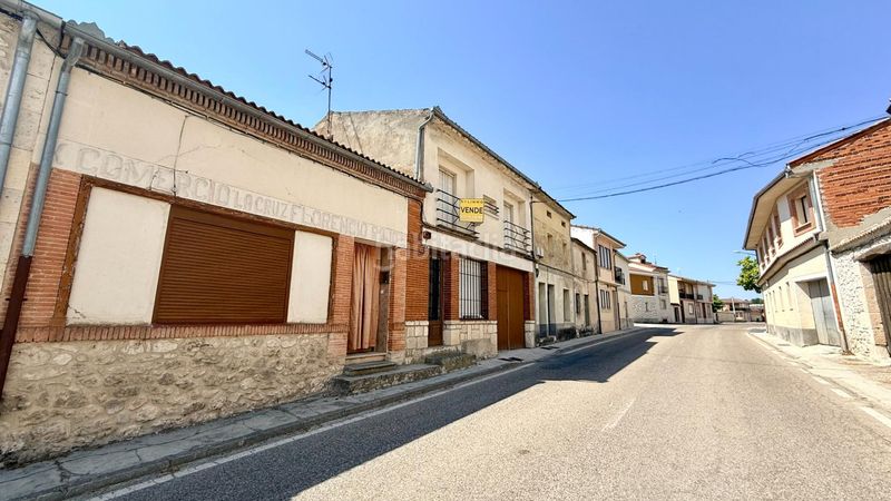 Foto 4efc2f96-8352-4614-b164-81271fc9dcc1. Casa amb aparcament a Olombrada