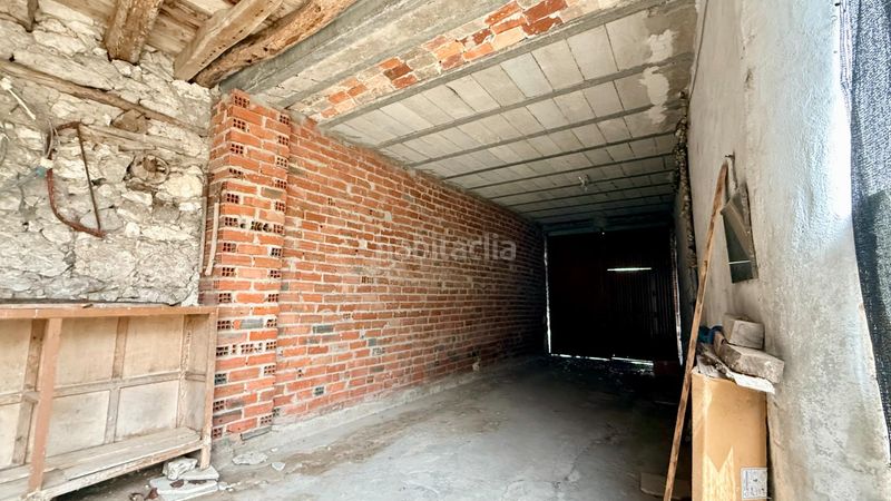 Foto 6c83f004-895e-4248-9821-41967920f7af. Casa amb aparcament a Olombrada