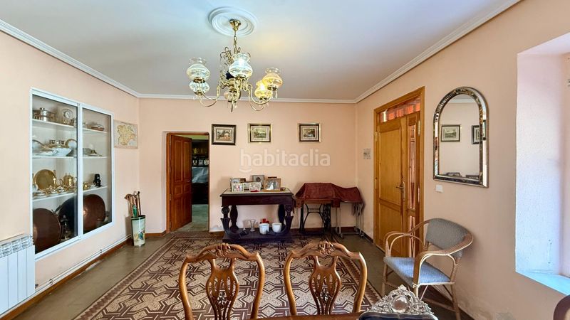 Foto 89beb55e-f707-41d2-b628-5d9dfbb92ec9. Casa amb aparcament a Olombrada