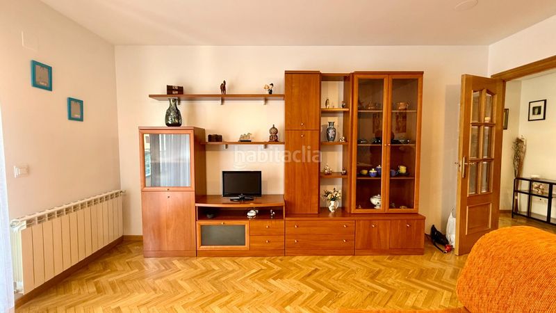 Foto d9d39b48-d698-48f7-b9bc-ec421ee054b1. Flat with heating in Cuéllar