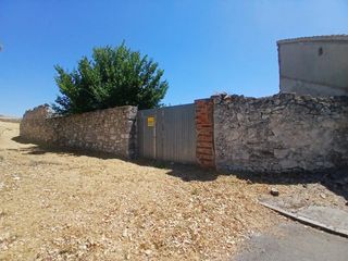 Wohngrundstück in Frumales. Corral en venta en frumales segovia. ref. 2121
