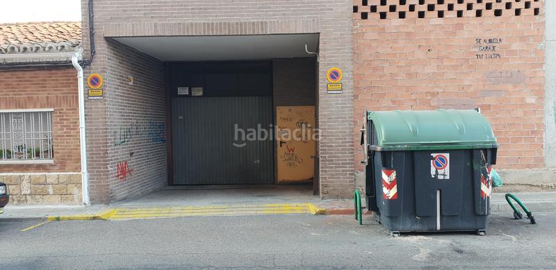 Foto b7add8f2-47c8-4a4f-a0b7-e55b212dfbdf. Posto auto in calle de pilar aranda 35 in Oliver Zaragoza