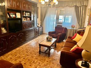 Appartement  Avenida de los comuneros. Venta de piso en avenida de comuneros en salamanca