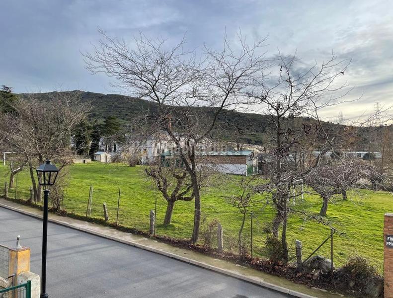 Foto 4c0e71d2-6a0a-495e-aa9e-10ac5bd24600. Doppelhaus mit heizung parking in Otero de Herreros