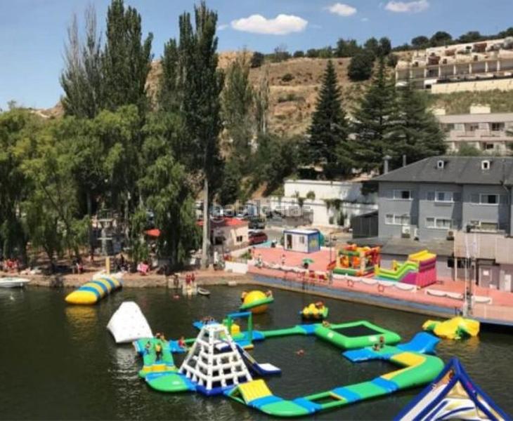 Foto 77fff87c-bde3-4464-b3ae-a92f4685b943. Doppelhaus mit heizung parking in Otero de Herreros