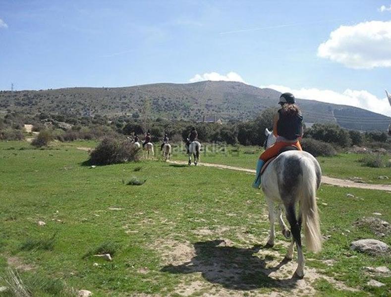 Foto 7c1c0937-57d6-48d4-85e9-91e923a4ff1b. Doppelhaus mit heizung parking in Otero de Herreros