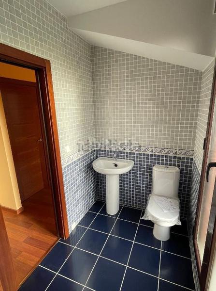 Foto c6c53d54-b9ba-4bfc-b100-0aecccab8097. Doppelhaus mit heizung parking in Otero de Herreros