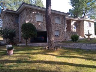Chalet  Avenida de 7 fuentes. Espectacular chalet individual en marugan