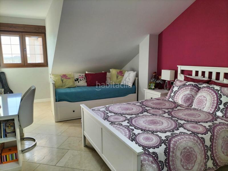 Foto b390151b-0bc2-4f82-853b-922928a28b6a. Maison avec chauffage parking dans Valverde del Majano