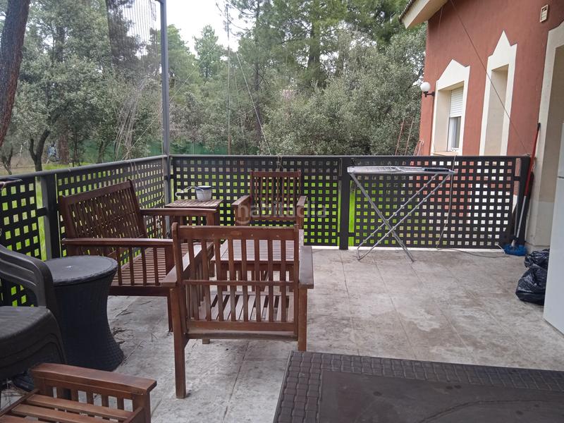 Foto bd19e02e-d2b4-42b9-927f-96079e8a68e1. Chalet avec cheminée chauffage piscine dans Marugán