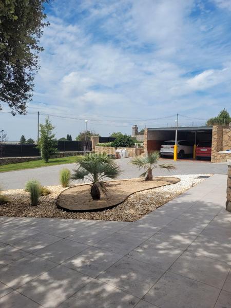 Foto d5fe1e47-c443-477f-960d-edea3792f038. Xalet a calle castejón 4 a Otero de Herreros