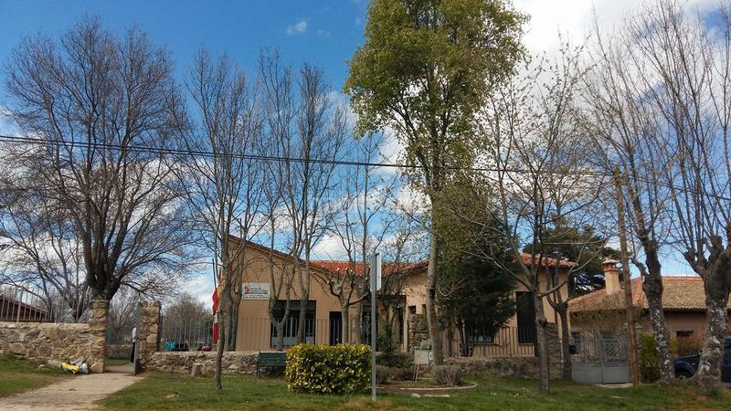 Foto 18c22de7-cbcb-491b-a3fb-7a5952de4c92. Chalet avec cheminée parking dans Navas de Riofrío