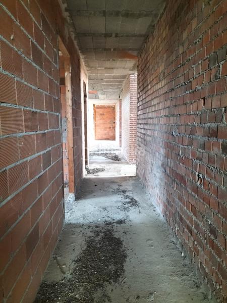 Foto debe7243-5475-495c-92dc-2e8a0ca6fd78. Chalet avec cheminée parking dans Navas de Riofrío