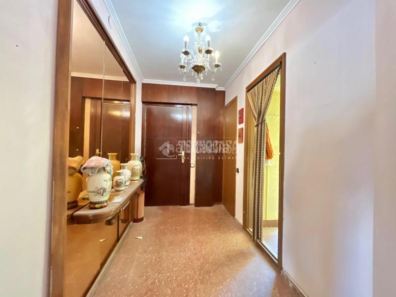 Foto 3f229ec4-75fa-4331-91da-f176bb9d56bc. Appartement dans Sant Antoni Barcelona