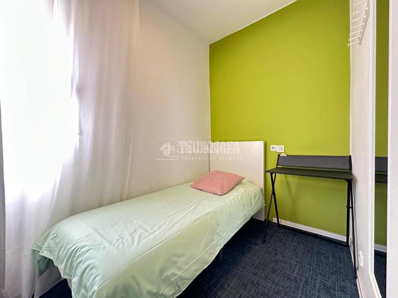 Foto 1316bd53-2dea-4ec3-95e4-646b243cabd5. Piso  en venta en Sant Antoni Barcelona