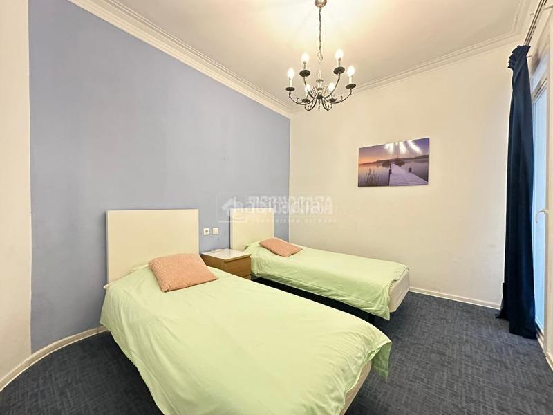 Foto 6e08dd1c-352d-49ed-a459-8dc83460352d. Piso  en venta en Sant Antoni Barcelona