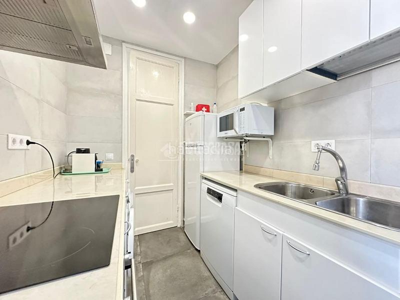 Foto bd6b08a9-1037-4d7a-9b10-1d0f148ed2db. Piso  en venta en Sant Antoni Barcelona
