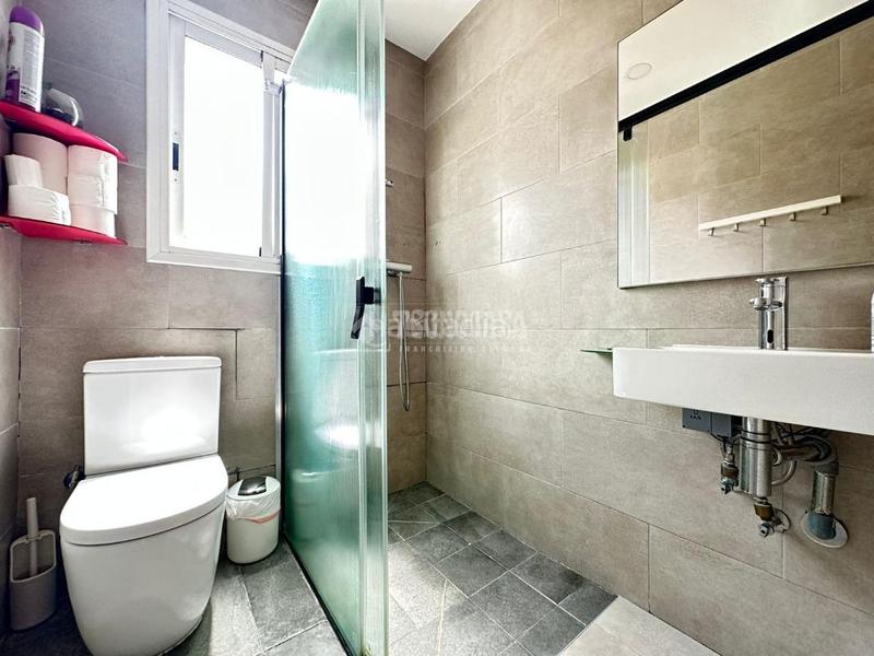 Foto eba5157c-68a6-43eb-9213-c846693d8919. Piso  en venta en Sant Antoni Barcelona