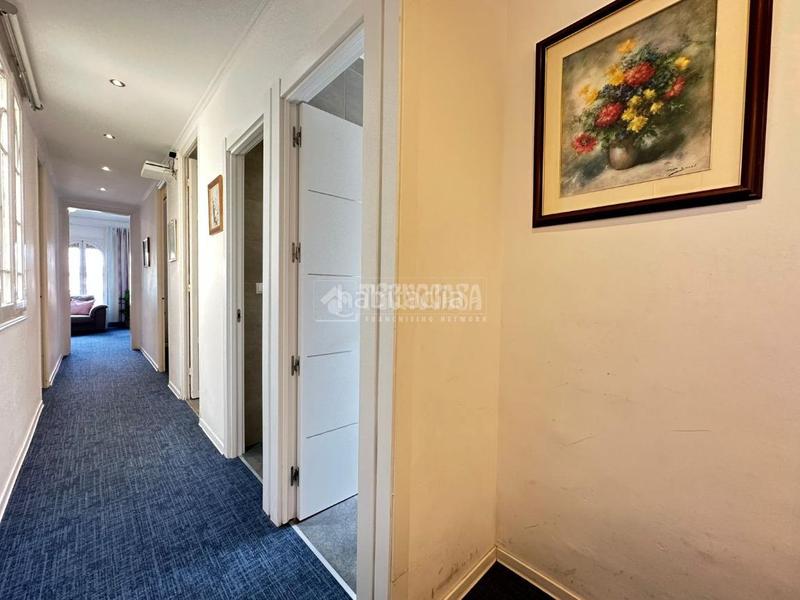Foto ee3b6a8f-3f0b-463b-9419-1fab49b700a9. Piso  en venta en Sant Antoni Barcelona