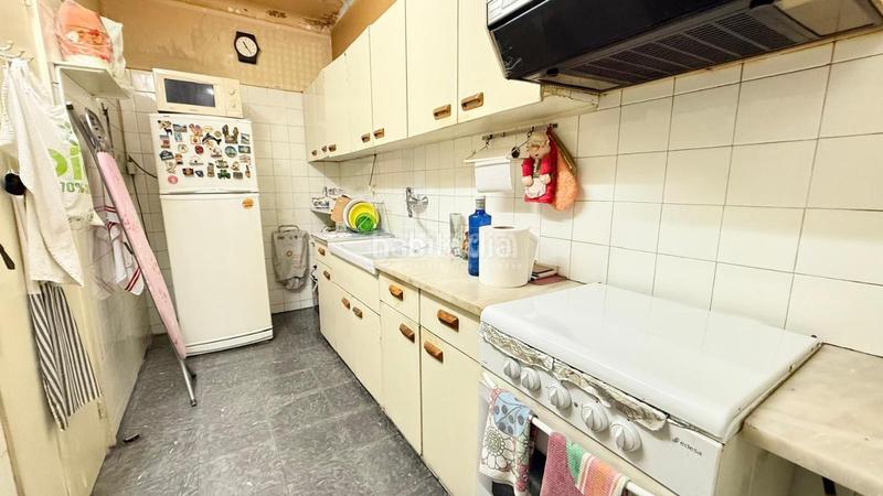 Foto 6b72a243-8c77-4db4-9d6e-6fda5150c196. Piso  en venta en Sant Antoni Barcelona