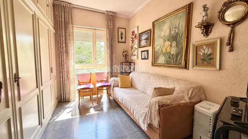 Foto d612ab12-841e-4e12-b80e-6a4b5505d846. Piso  en venta en Sant Antoni Barcelona