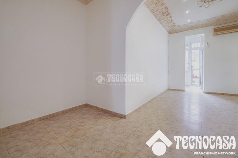 Foto f2d5c67e-f34e-40c7-ad4d-1428b425439e. Pis a Sant Antoni Barcelona