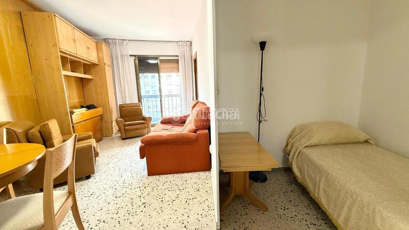 Foto 569f1caa-305f-4478-ac96-d4676ad3af96. Piso  en venta en Sant Antoni Barcelona