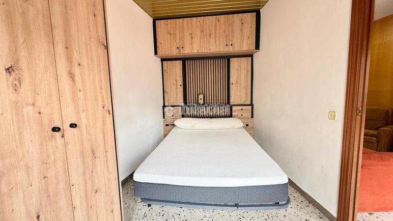 Foto 915a26c2-3d79-4a5f-9d7c-b70ca0ba768b. Piso  en venta en Sant Antoni Barcelona