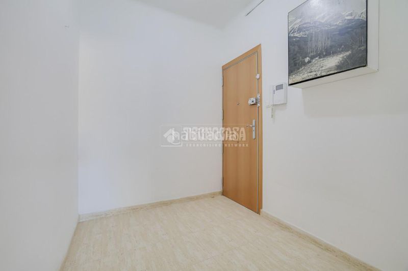 Foto e8113cc4-e223-4ead-a6d7-fdbb2b1c0bfb. Pis a Sant Antoni Barcelona