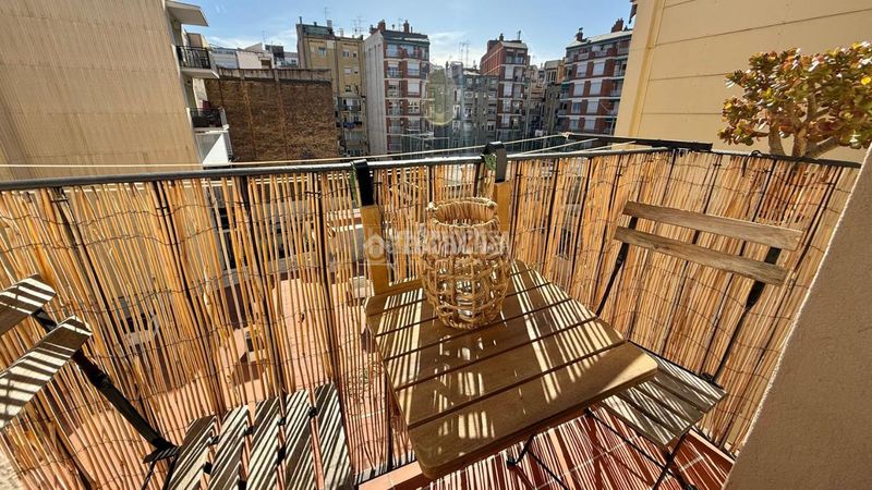 Foto b1592c06-b3e2-44ea-beb7-f35bb9a10190. Pis a Sant Antoni Barcelona