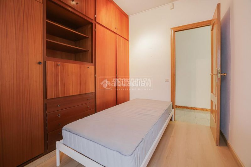 Foto db2c0b75-4c59-4a6f-8f78-25a1782e611c. Pis amb calefacció a Sant Antoni Barcelona