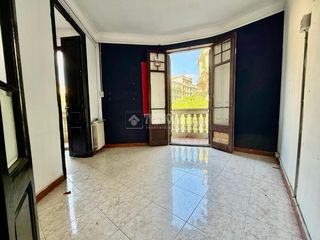 Appartement à Sant Antoni. Piso en venta en barcelona