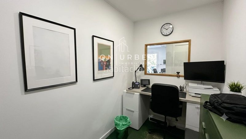 Foto d0c739d7-84c6-4761-b35f-6e4909c0339d. Local comercial a Sant Antoni Barcelona