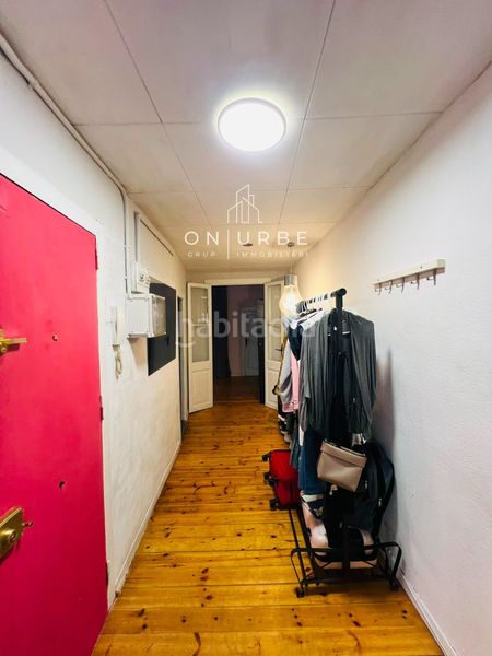 Foto a80ec057-18e0-44f0-b87d-ddbc3a866136. Pis a Raval Barcelona