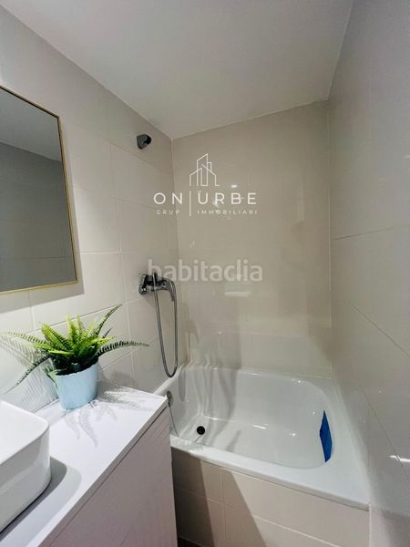 Foto 58e9f49e-4c03-470e-adf9-591e9452e13f. Local comercial a Raval Barcelona