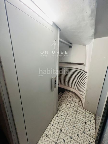 Foto 9370082e-2a44-45bf-8886-57766b8d72e8. Local comercial a Raval Barcelona