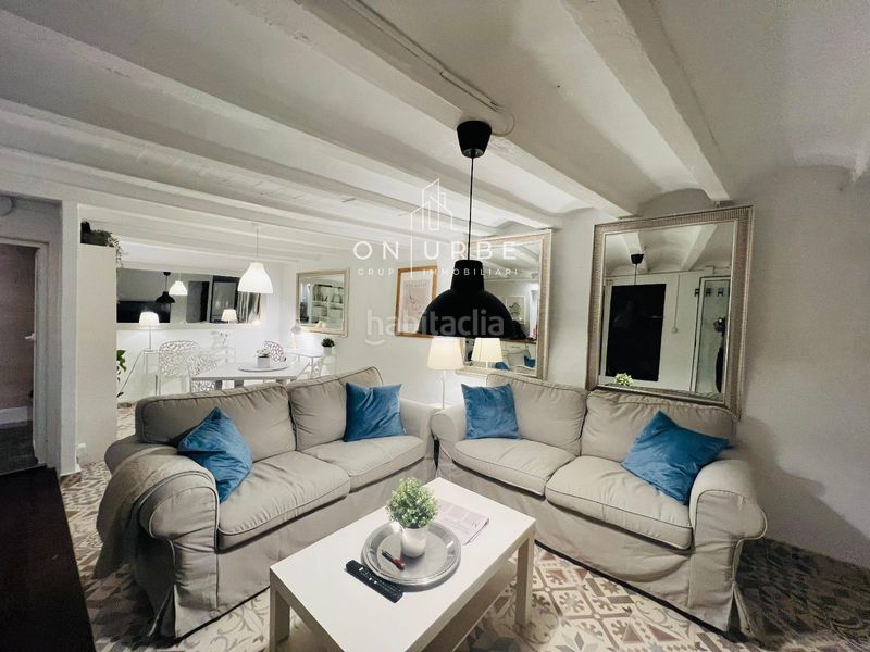 Foto c5d72a5b-ab68-4dc9-9313-0d6f500114fb. Local comercial a Raval Barcelona