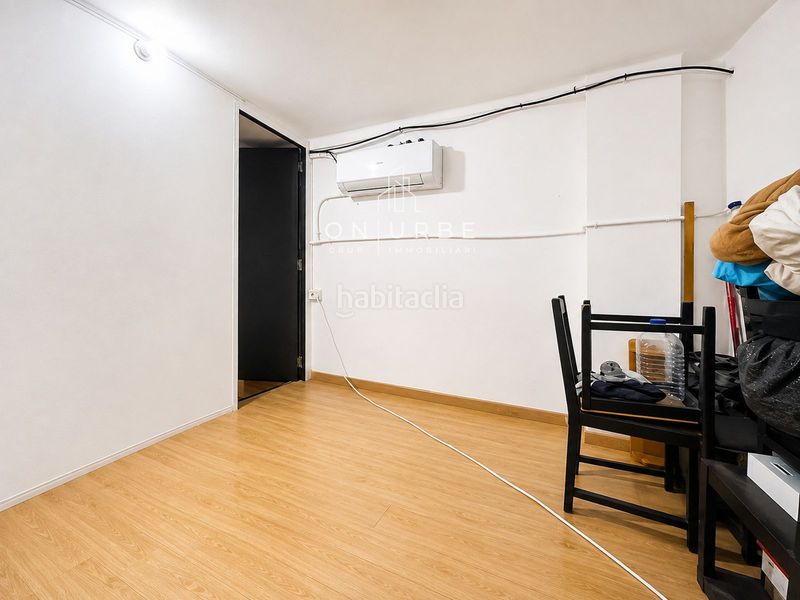 Foto 6f5bb5a1-790b-4757-bee5-61441b339249. Local comercial a Baix Guinardó Barcelona