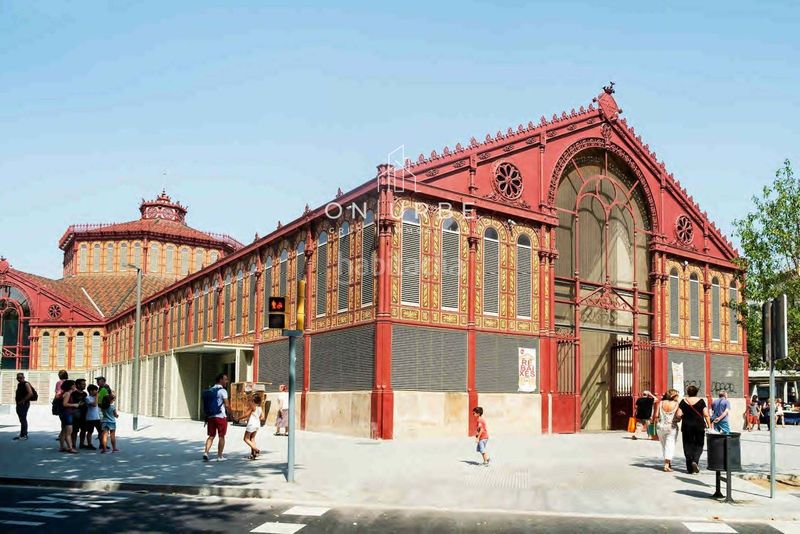 Foto bb07bd37-11d1-402b-a669-543f7a8cb84a. Pis amb calefacció a Sant Antoni Barcelona