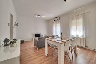 Location Appartement  Carrer igualada