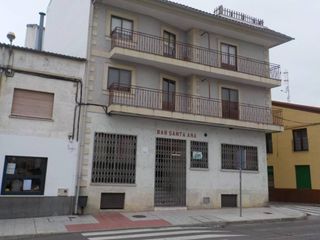 Business premise in Avenida agustin de foxa 56. Local comercial en venta en ciudad rodrigo