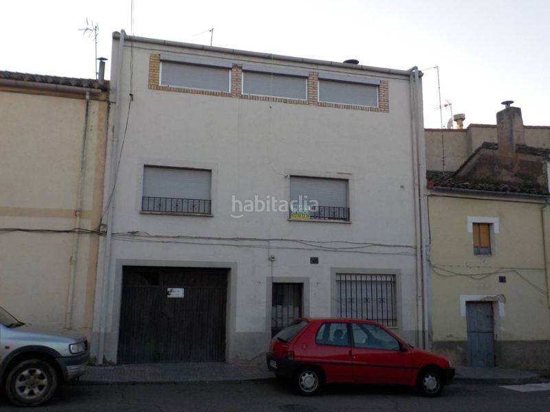 Foto 5f03591c-b50d-4bb6-8ec2-059f71172169. Edificio en calle san cristobal 3 edificio en venta en Ciudad Rodrigo
