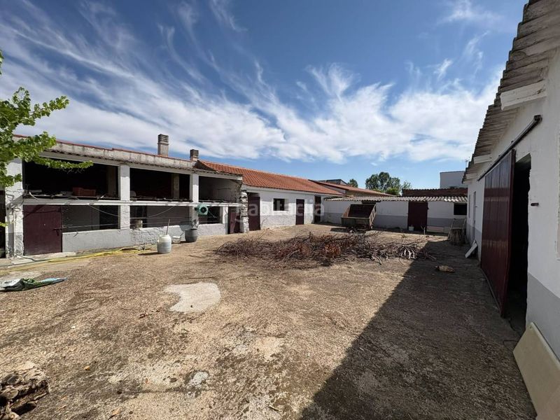 Foto 61b09e2b-e01b-4e75-b7d4-d190c3497a20. Casa amb calefacció aparcament a Ciudad Rodrigo