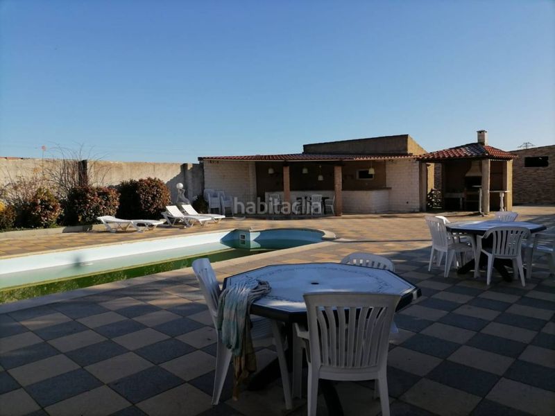 Foto 40e97533-c2b2-4917-830f-5df7577dbbcd. Edifici a calle cervantes 11 a Fuentes de Oñoro