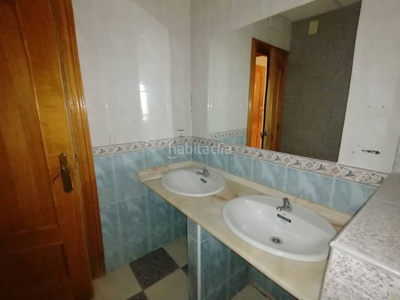 Foto ac773780-8ad3-49ce-a8a4-b61374f15825. Edifici a calle cervantes 11 a Fuentes de Oñoro