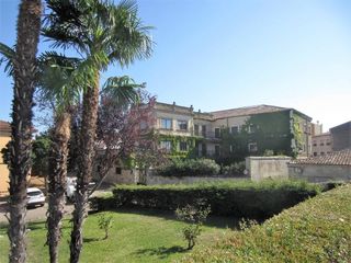 Gebäude  Calle sanchez arjona. Edificio en venta