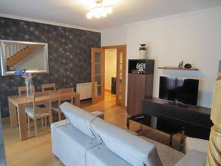 Dplex  Carretera n-620. Superf. 111 m, til 90 m,  3 habitaciones dobles,  2 baos, co