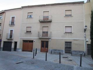 Gebäude  Calle velayos. Edificio en venta