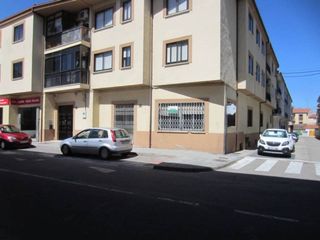 Business premise  Calle santa clara nº. Local comercial en venta